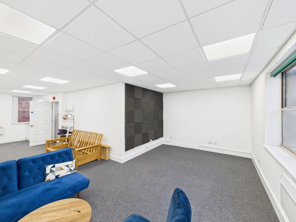 Property photo 2 of 7 Photo 1