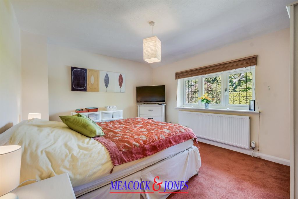 Additional image 21 of 5 bed detached house for saleHillwood Grove, Hutton Mount, Brentwood CM13