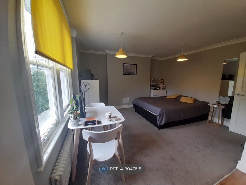 Property photo 2 of 4
