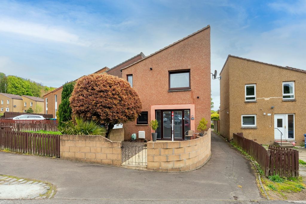 Property photo 1 of 29