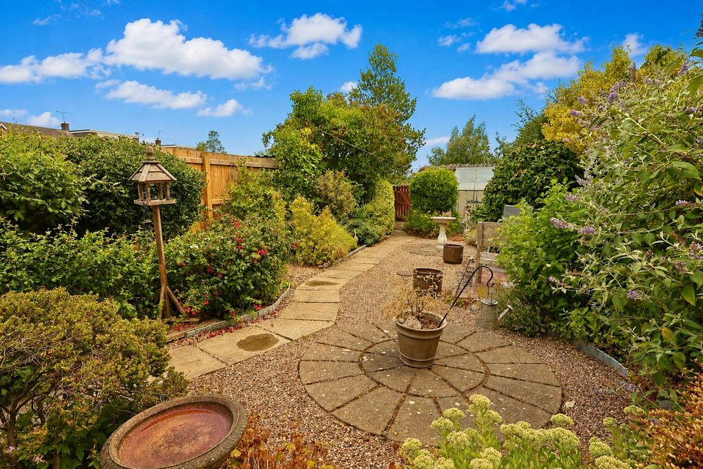 Property photo 3 of 18 25985A02-Bc4F-4D18-A237-492080B3Cb3B.Png