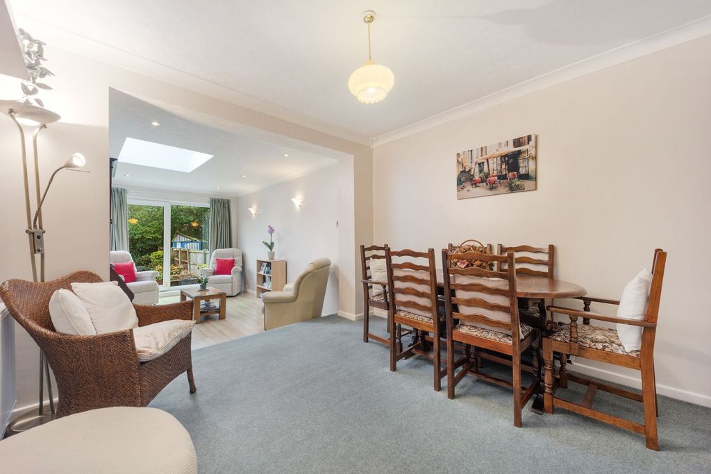 Property photo 3 of 23