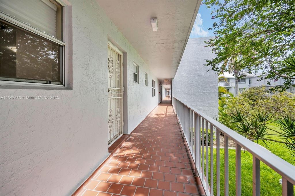 Property photo 2 of 29 <Alttext/>