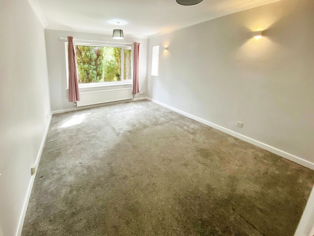 Property photo 2 of 12 3243482