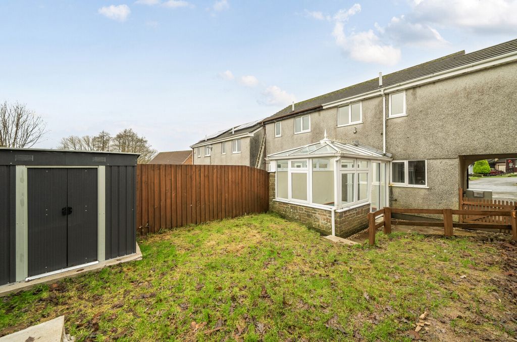 Property photo 2 of 10 1387543-19-69384E...