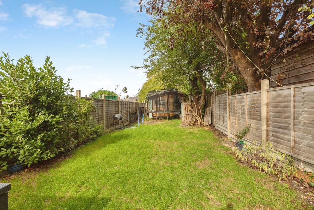 Property photo 2 of 28 Pbox-Img.Jpg