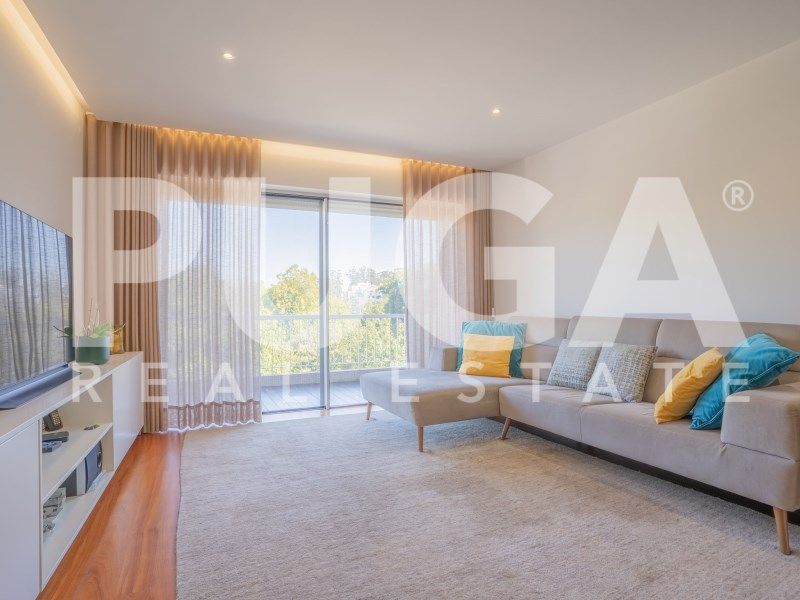 Property photo 1 of 26