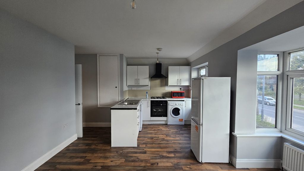 Property photo 3 of 9 Img-20250313-Wa0025