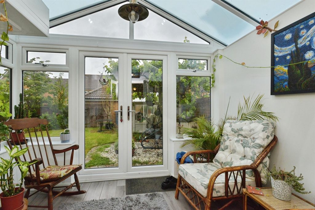 Property photo 2 of 16
