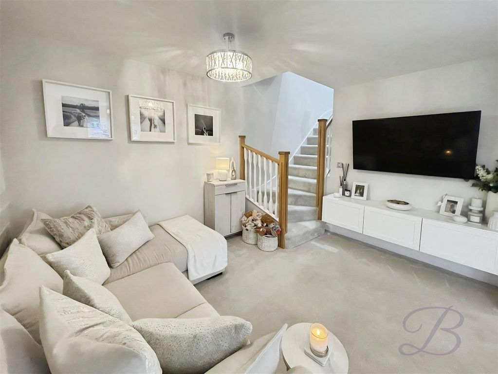 Property photo 3 of 34 3Pznrxwmvkwf3Fl5Hlly9W.Jpg