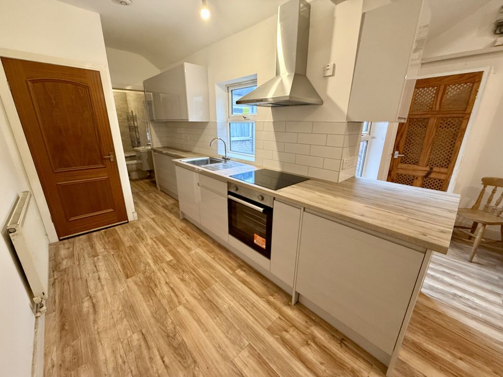 Property photo 2 of 7 Img_8594