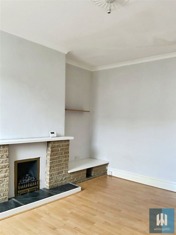 Property photo 3 of 8 Picture No. 23