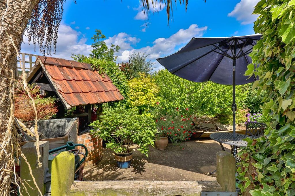 Property photo 3 of 17 Img_2957-2.Jpg