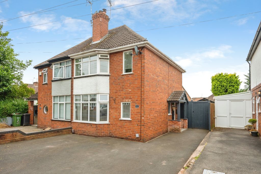 Property photo 1 of 17