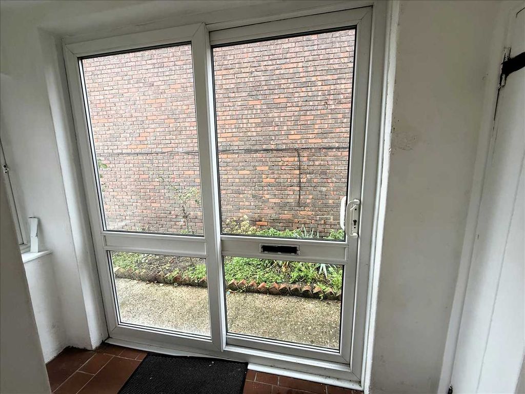 Property photo 2 of 11 Porch