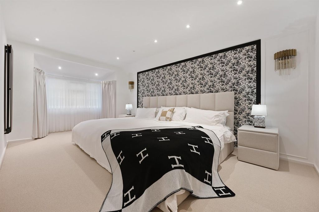 Property photo 1 of 45