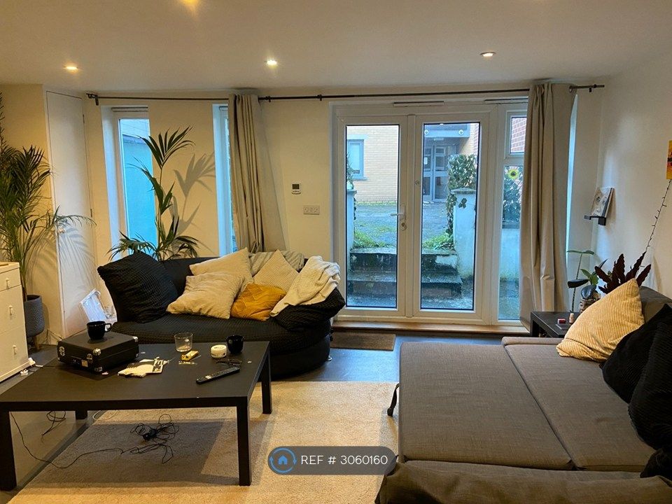 Property photo 2 of 7