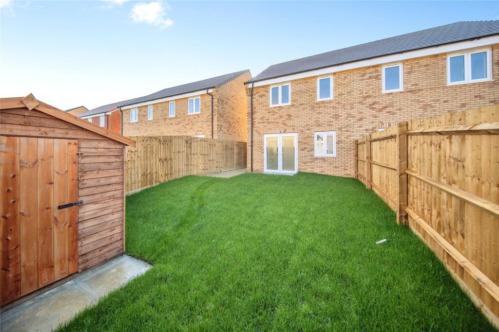 Property photo 3 of 19 Picture No. 12