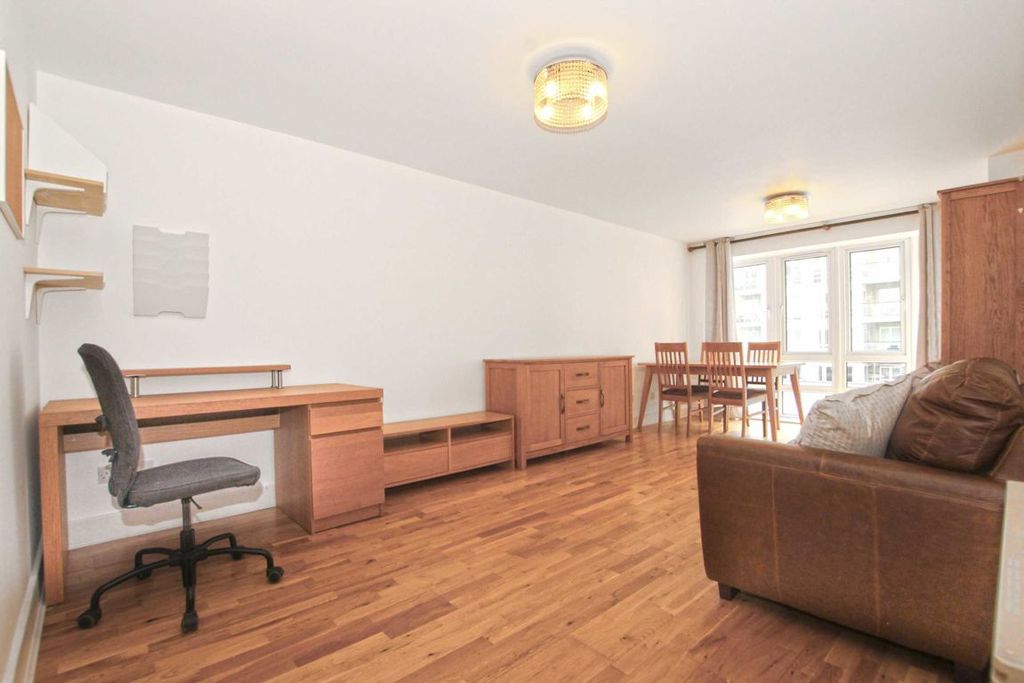 Property photo 2 of 5