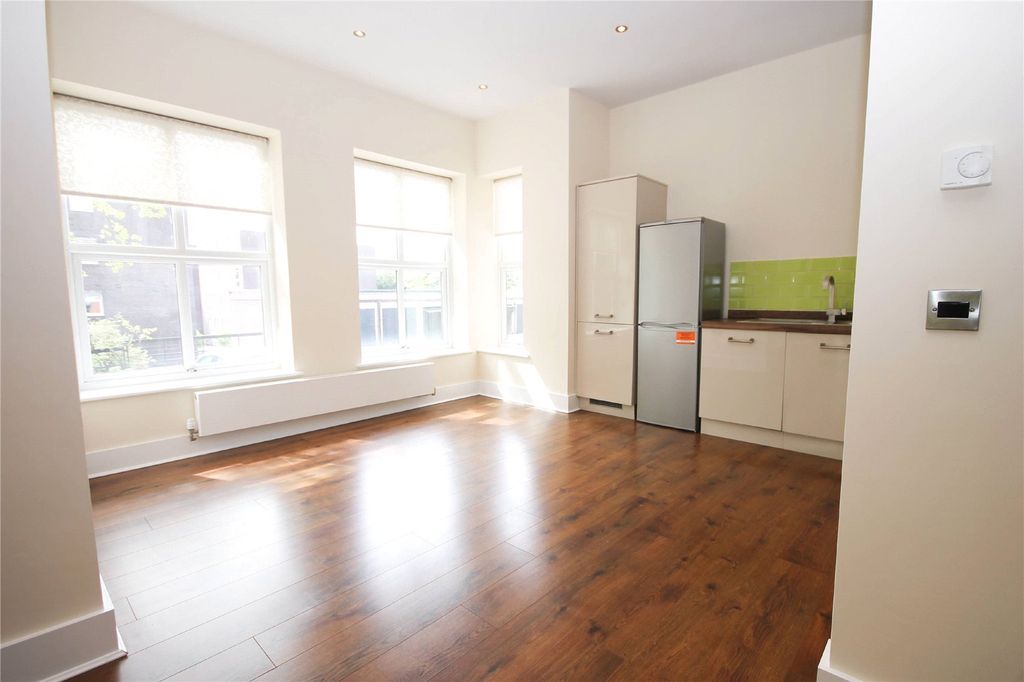 Property photo 2 of 13 Picture No. 03