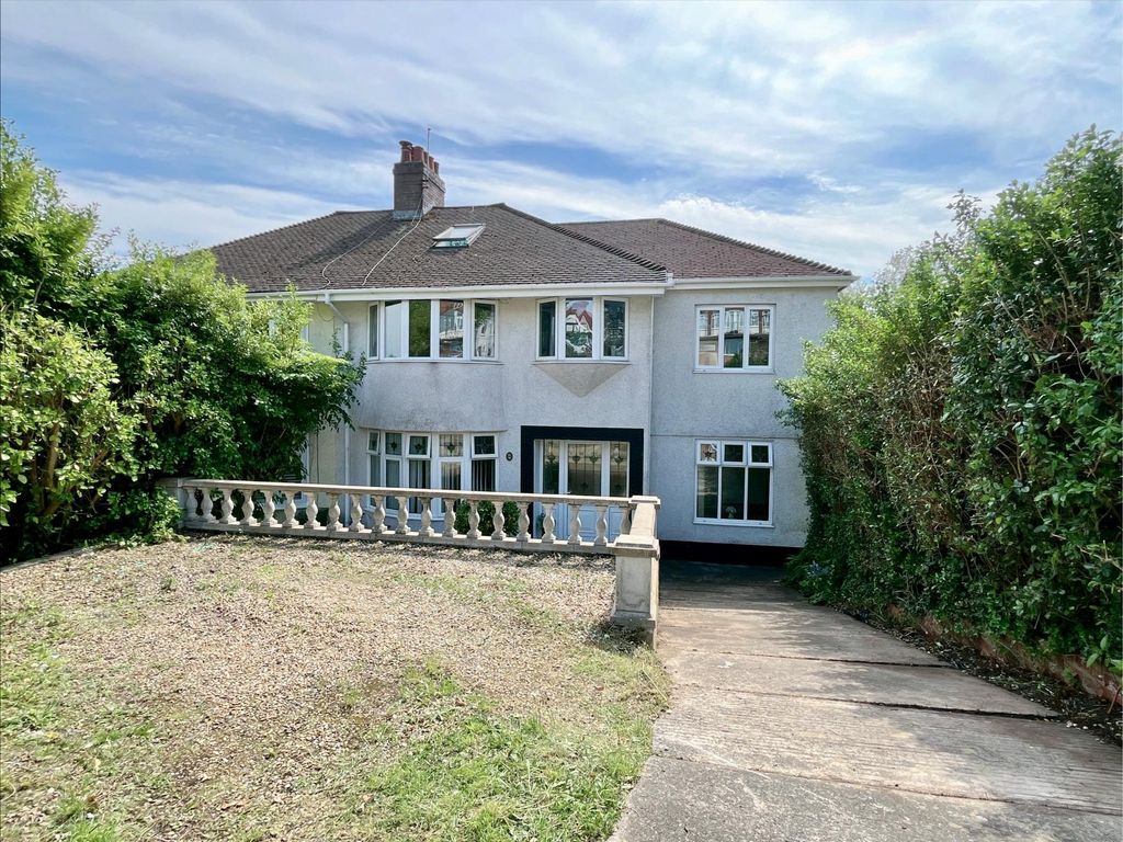 Property photo 1 of 25