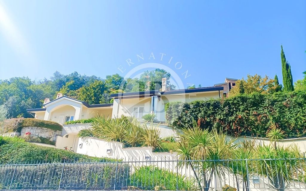 Property photo 3 of 23