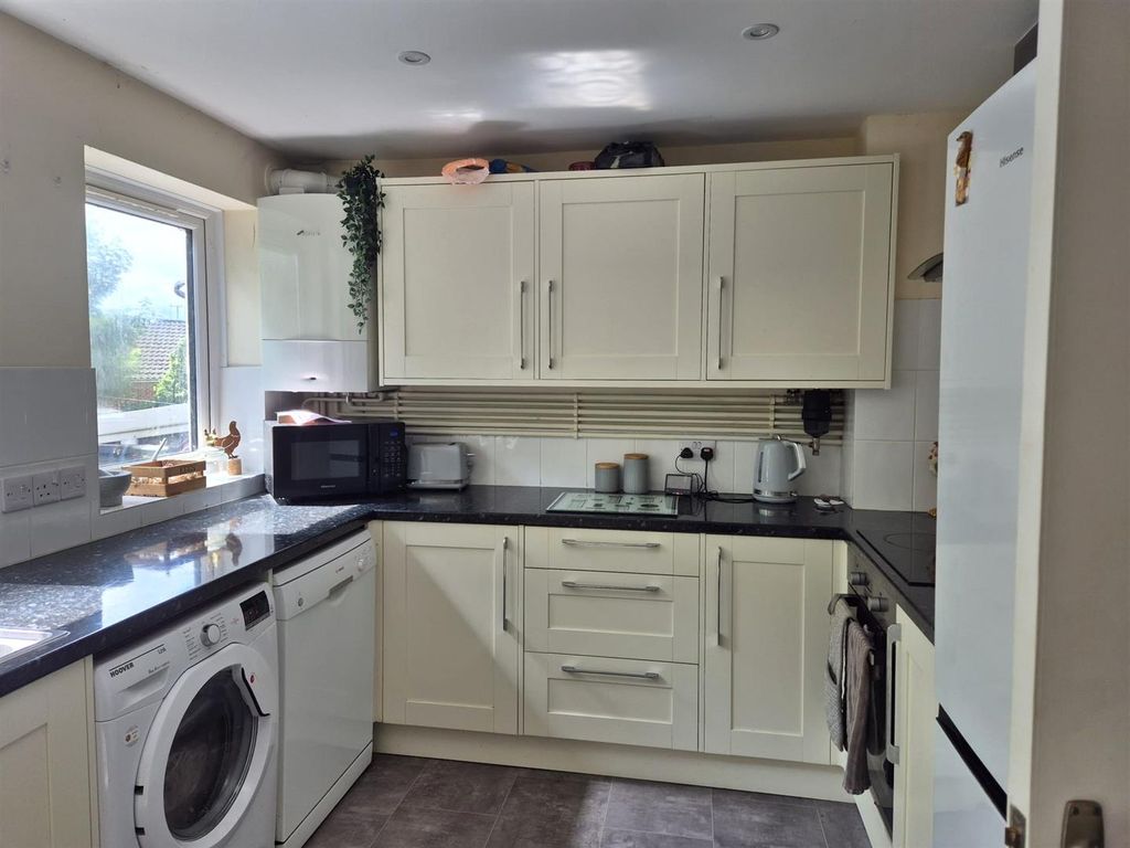 Property photo 2 of 9 Ae85d027-A11d-4777-Bfc0-6B663717B90F.Jpg