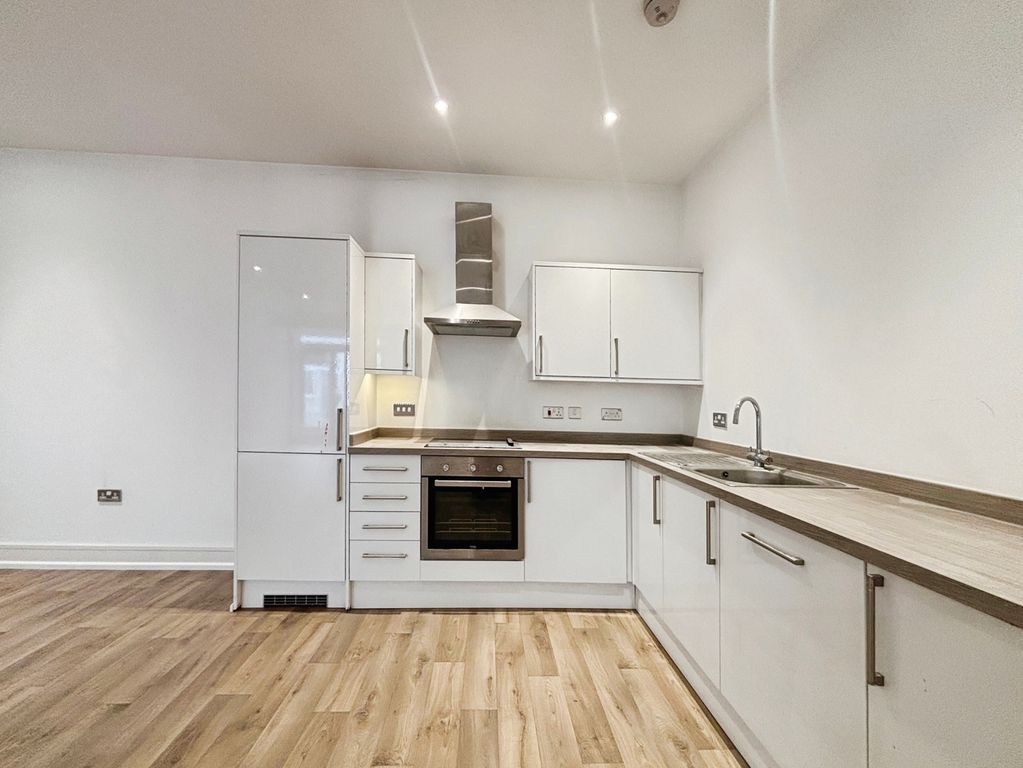 Property photo 2 of 15 Pbox-Img.Jpg