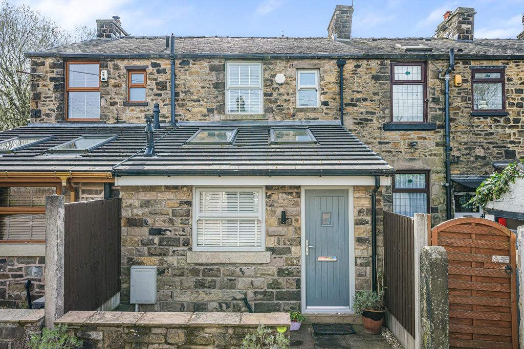 Property photo 1 of 20 19 Charlotte Street External-7.Jpg