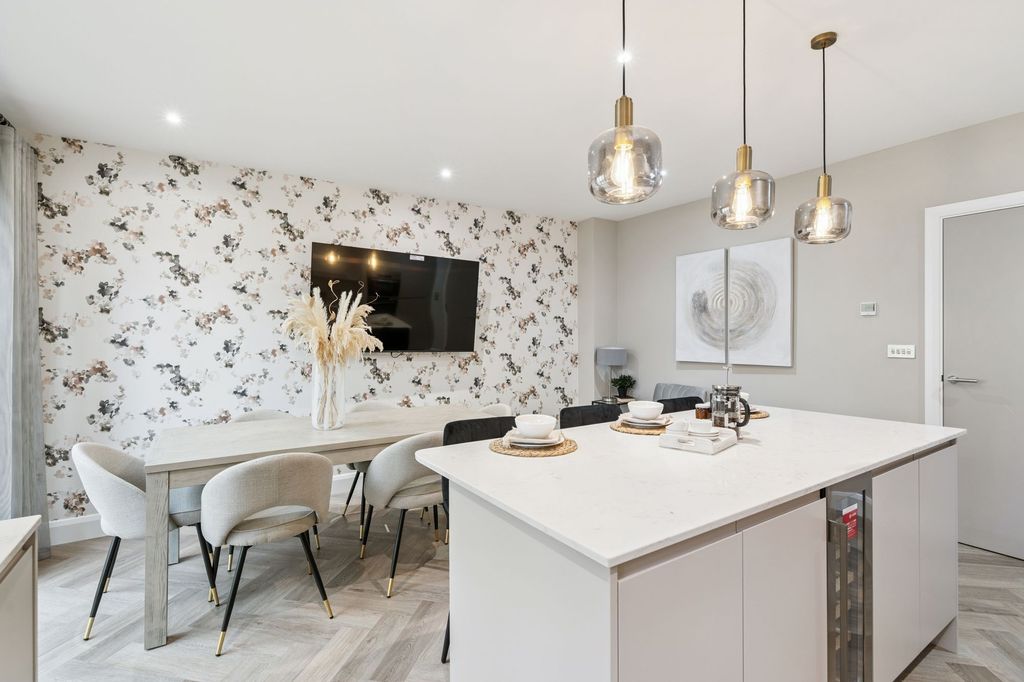 Property photo 1 of 20 2026 - Kitchen_Dining (3)