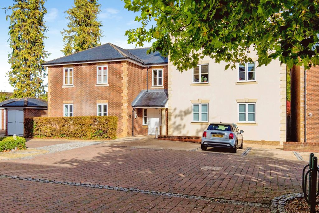 Property photo 1 of 13 Pbox-Img.Jpg