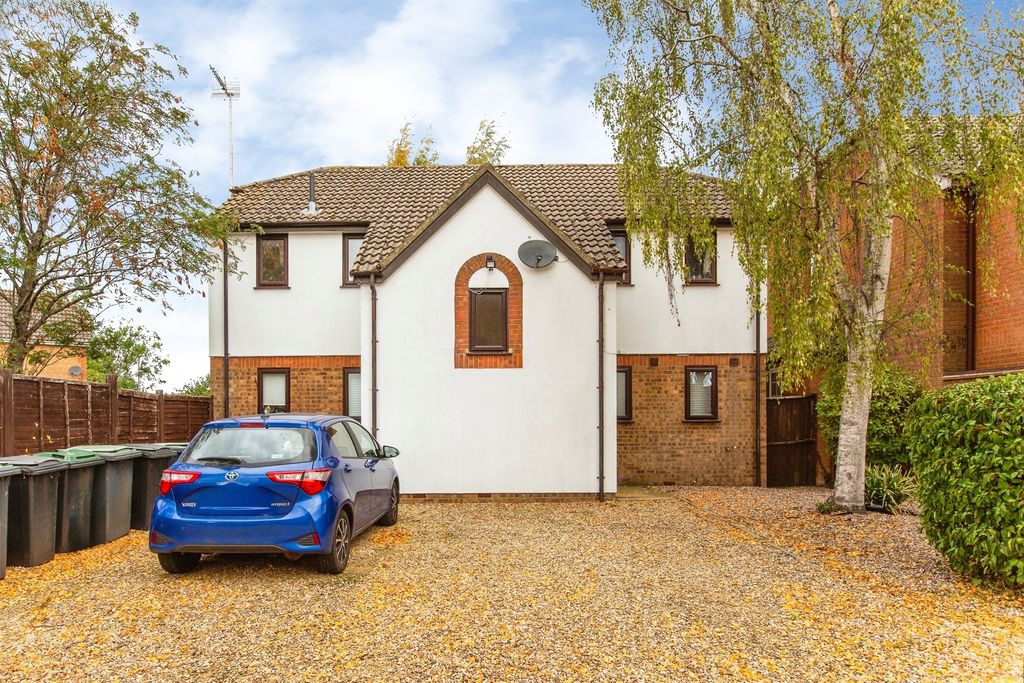 Property photo 1 of 12