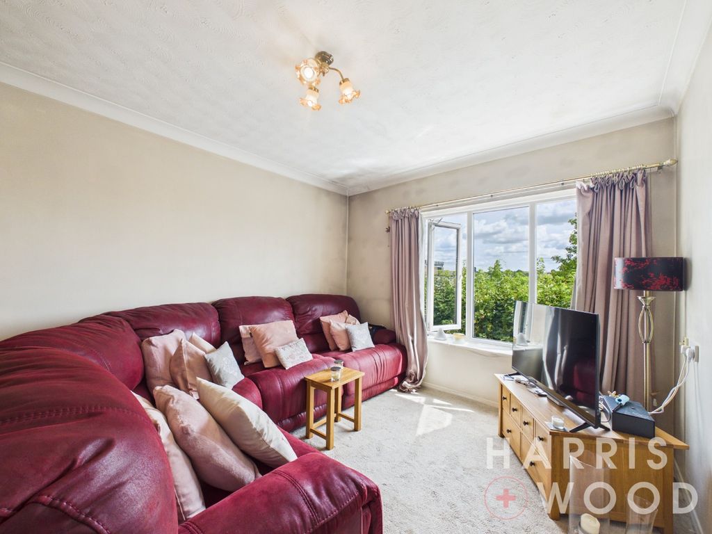 Property photo 3 of 14 4842643