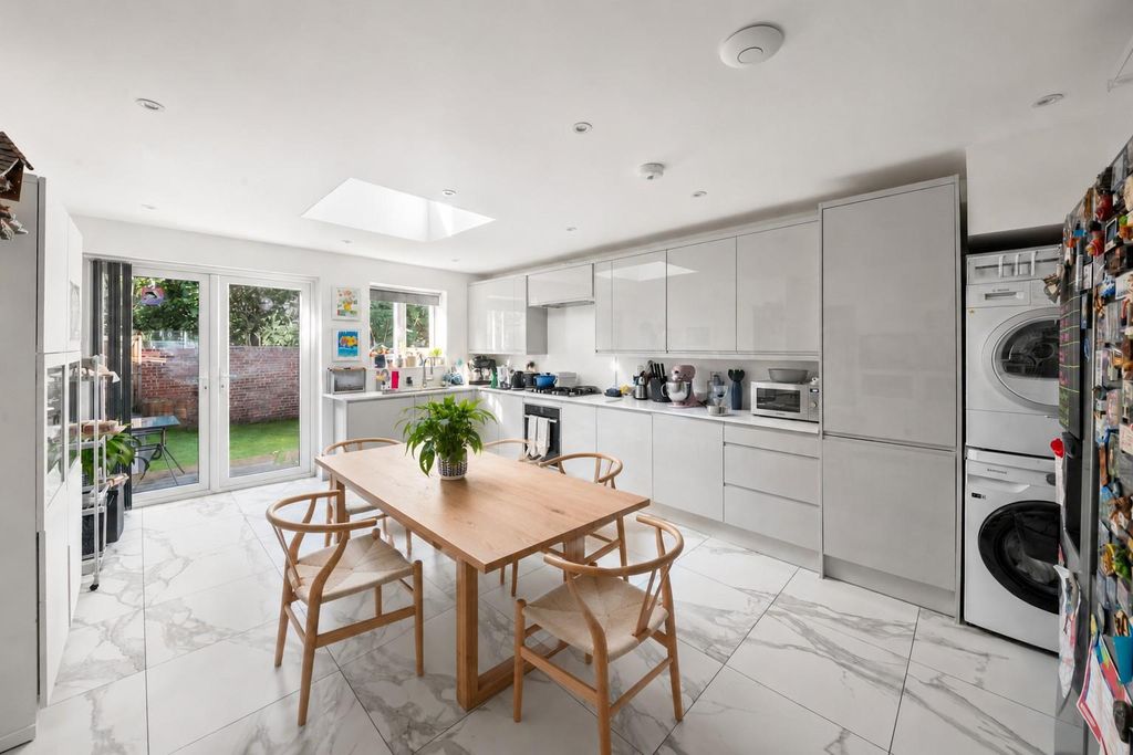 Property photo 2 of 16 Kitchen.Jpg