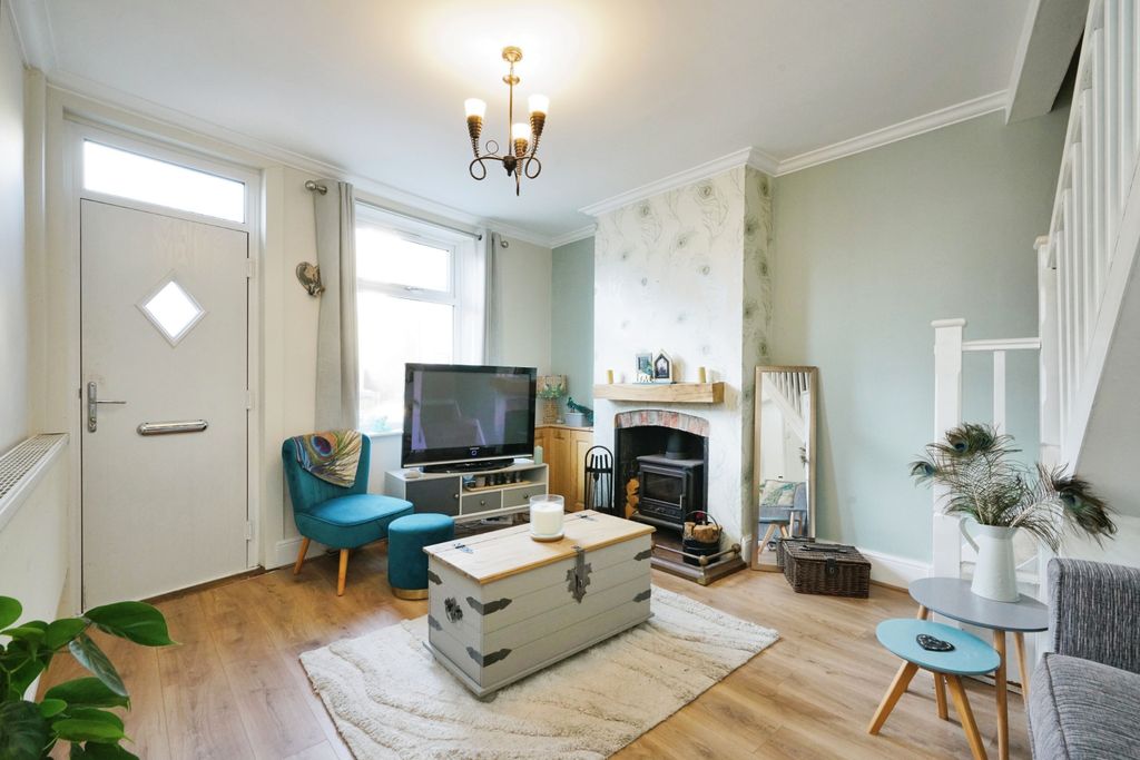 Property photo 2 of 14