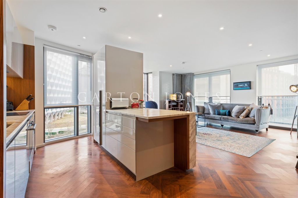 Property photo 2 of 21 Reception Room/ Kitchen