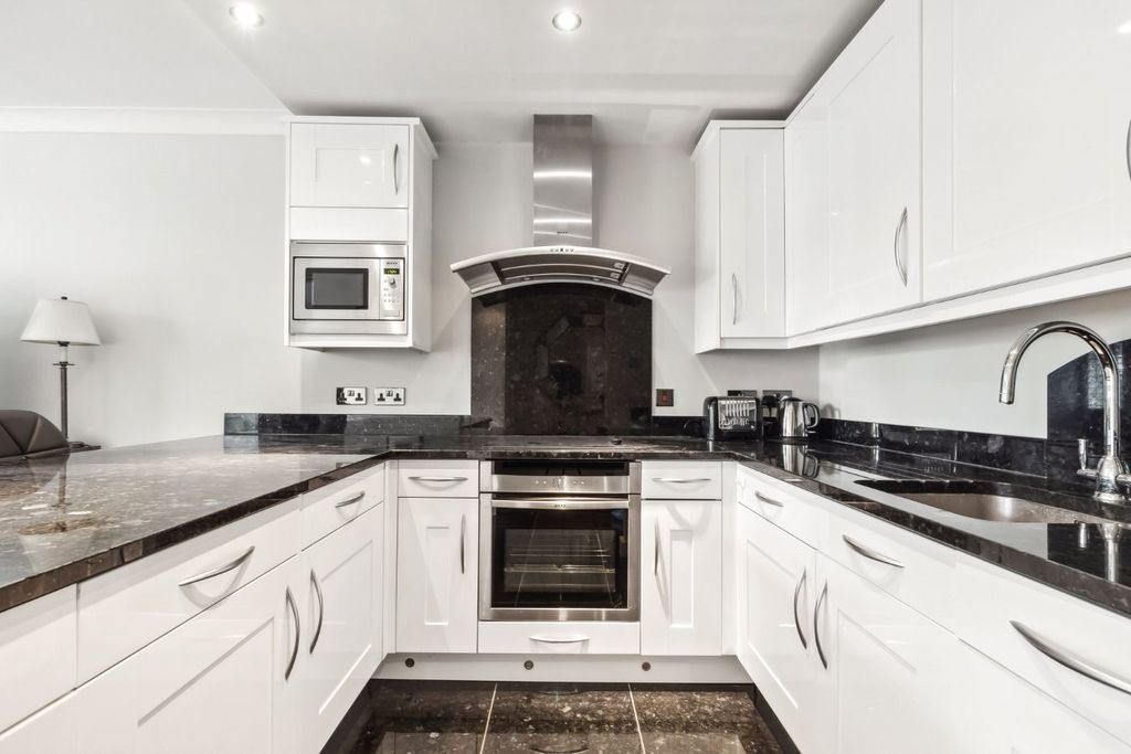 Property photo 2 of 6 Picture No. 05