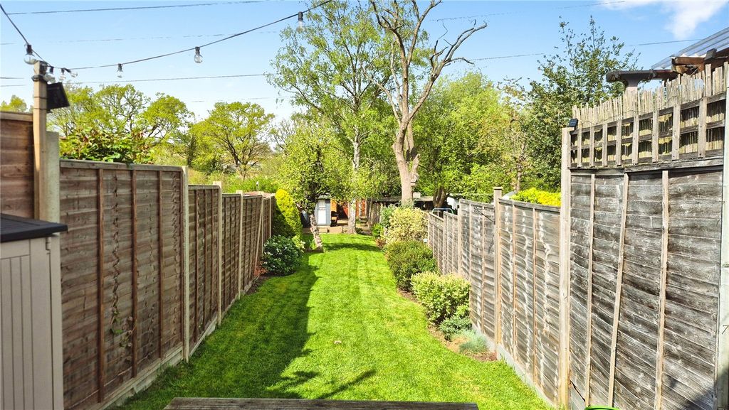Property photo 3 of 15 Garden