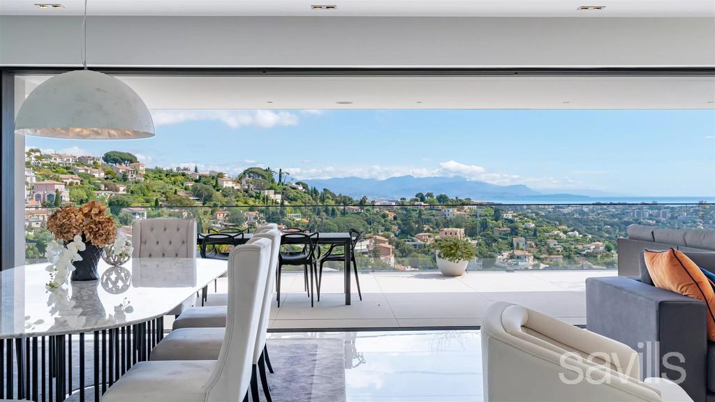 Property photo 1 of 17 Contemporary Villa With Fantastic Sea View
