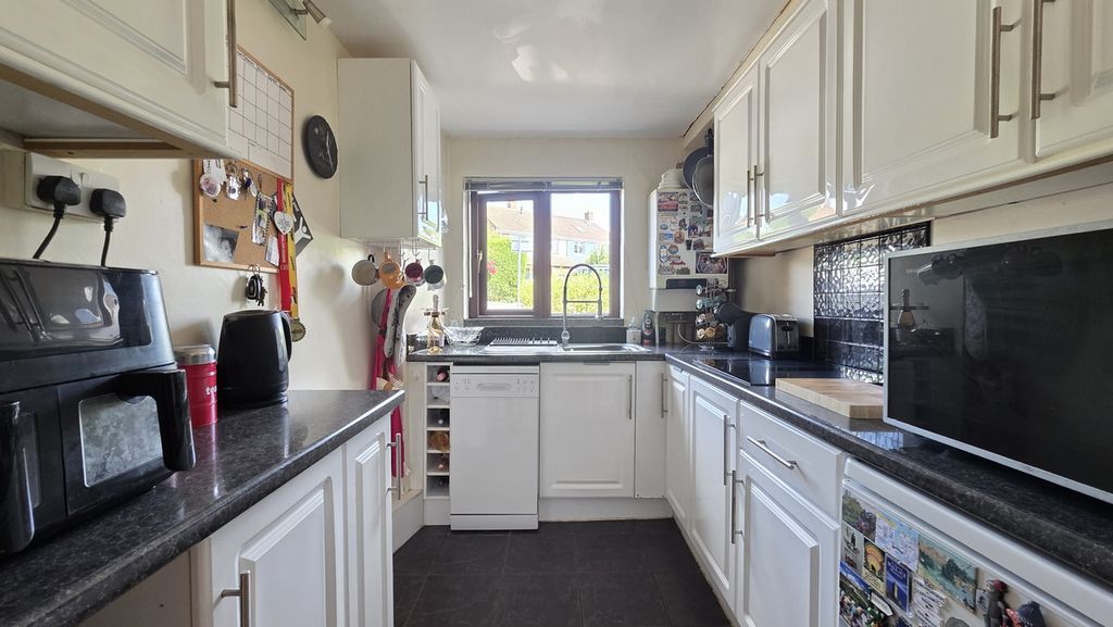 Property photo 3 of 15