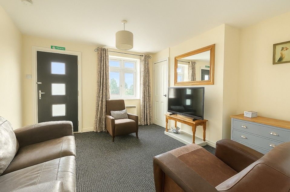 Property photo 1 of 5