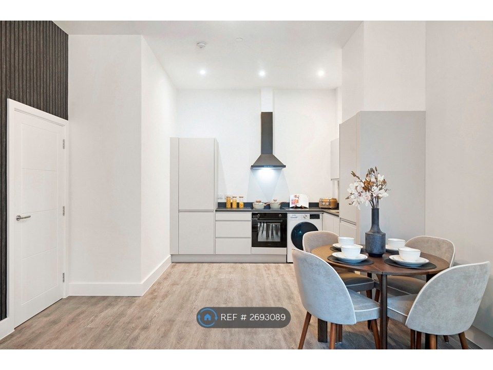 Property photo 3 of 21