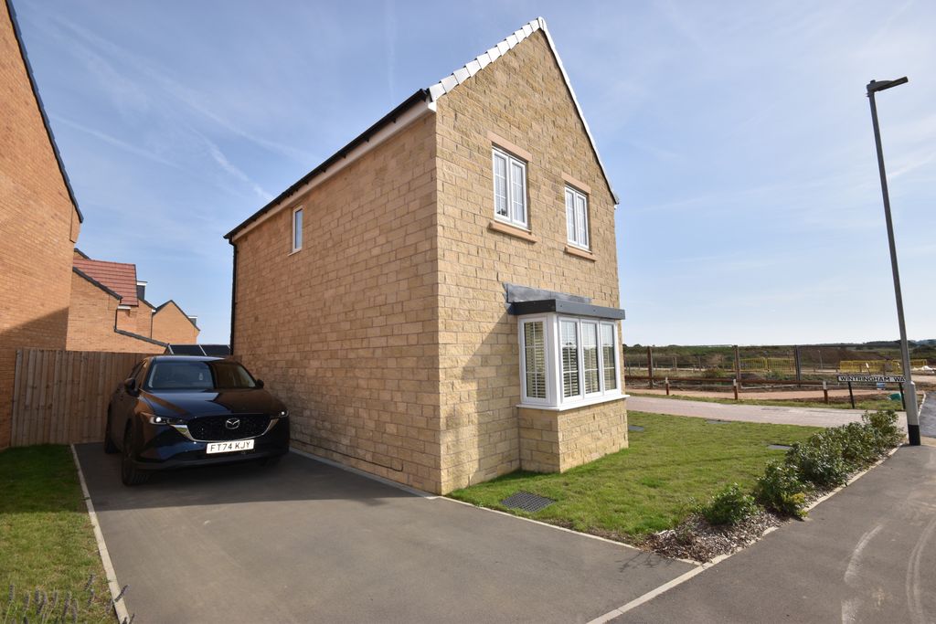 Property photo 2 of 14