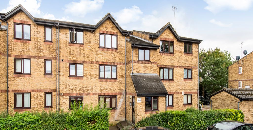 Property photo 2 of 8