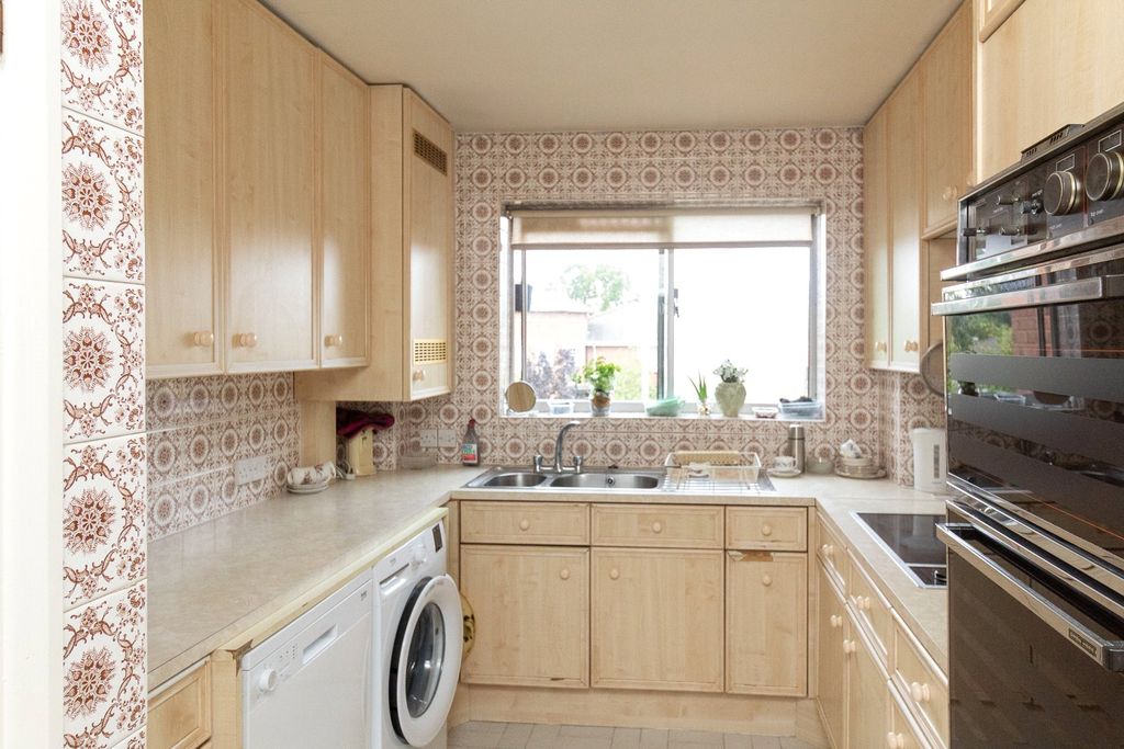 Property photo 3 of 7 Picture No. 04