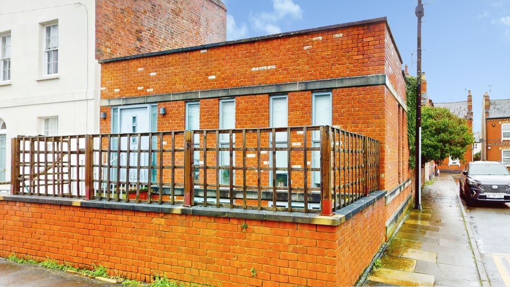 Property photo 3 of 14 d4c37F72-03302026_085154