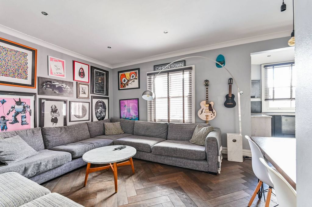 Property photo 2 of 9