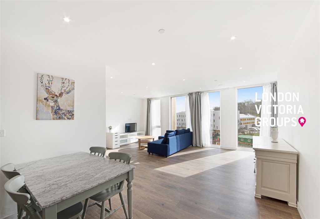 Property photo 3 of 15 1-11442.Jpg