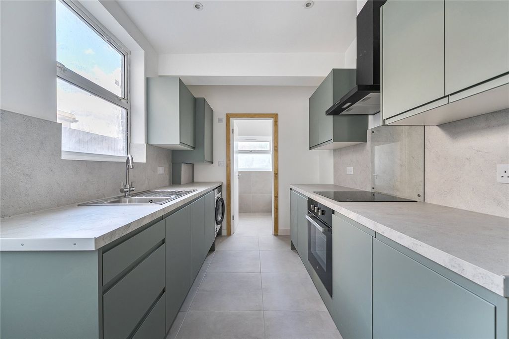 Property photo 3 of 19 Picture No. 13