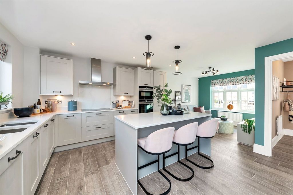 Property photo 2 of 18 Picture No. 01